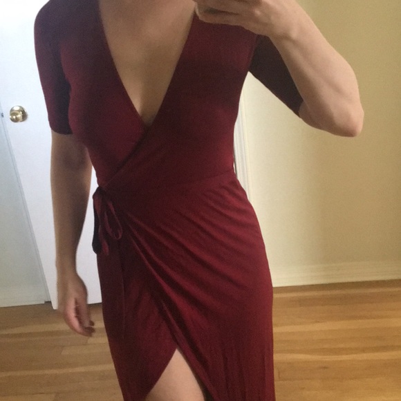Forever 21 Dresses & Skirts - ❤️💕High Slit Maxi Dress💕❤️